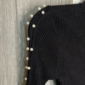 306. NWT Tahari Elegant Pearled Black Ribbed Women's Sweater XS